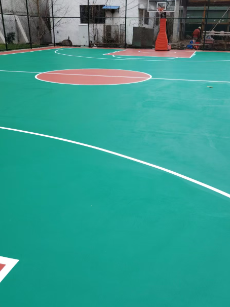 扶风 球场长期使用易出现地面开裂